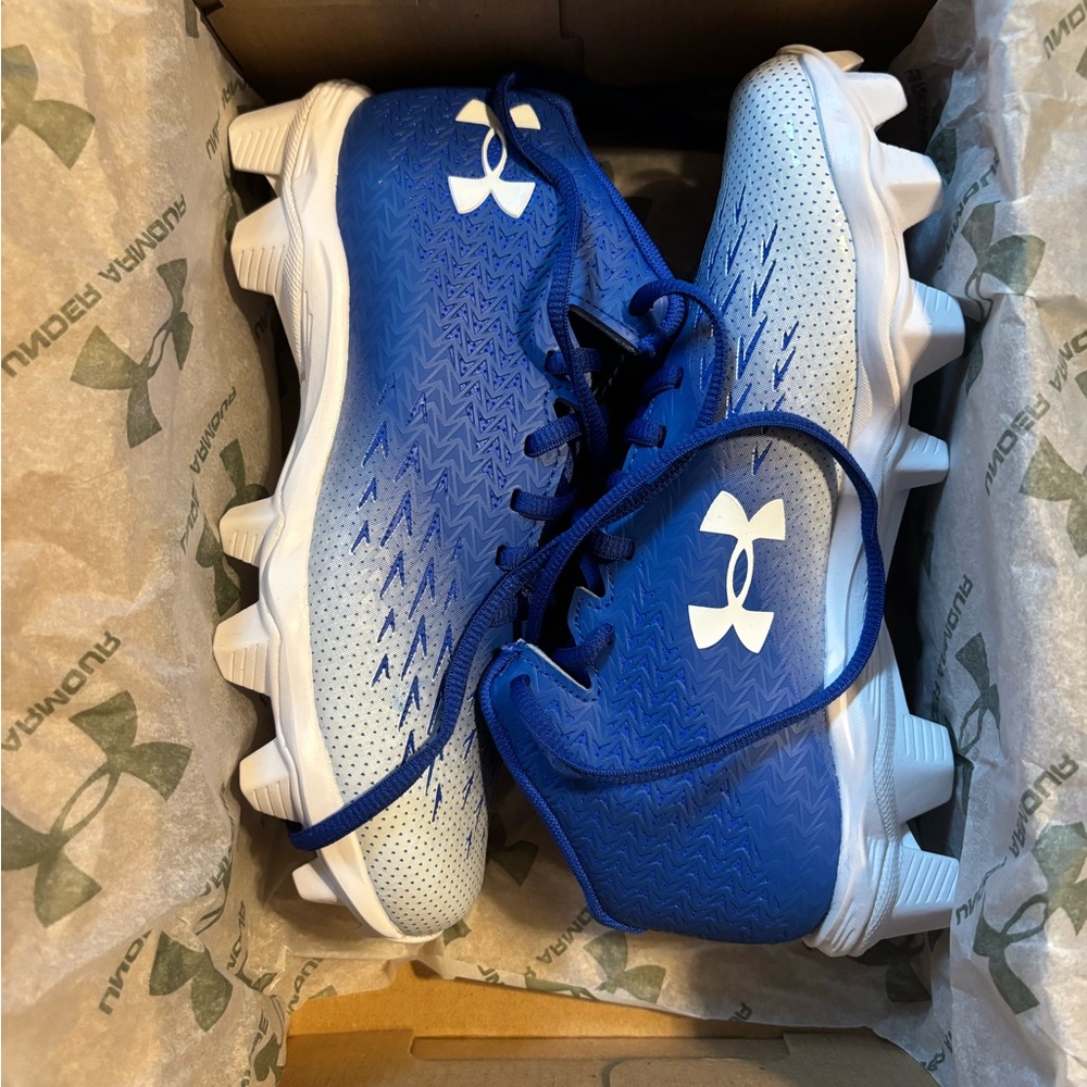 Under armour football cleats